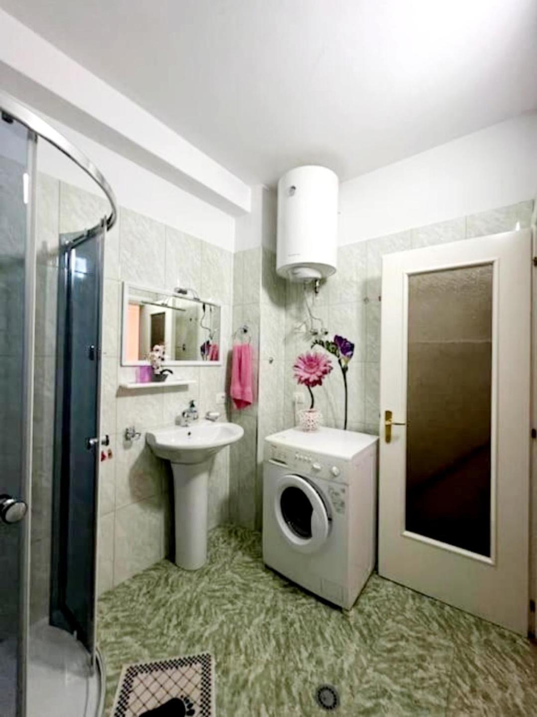 Happy Stories' Apartment In City Centre Shkodër Dış mekan fotoğraf